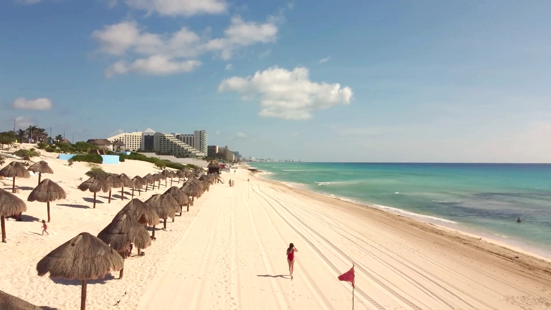 Cancun Hotel Zone: Public Beach Access & Palapa Structures