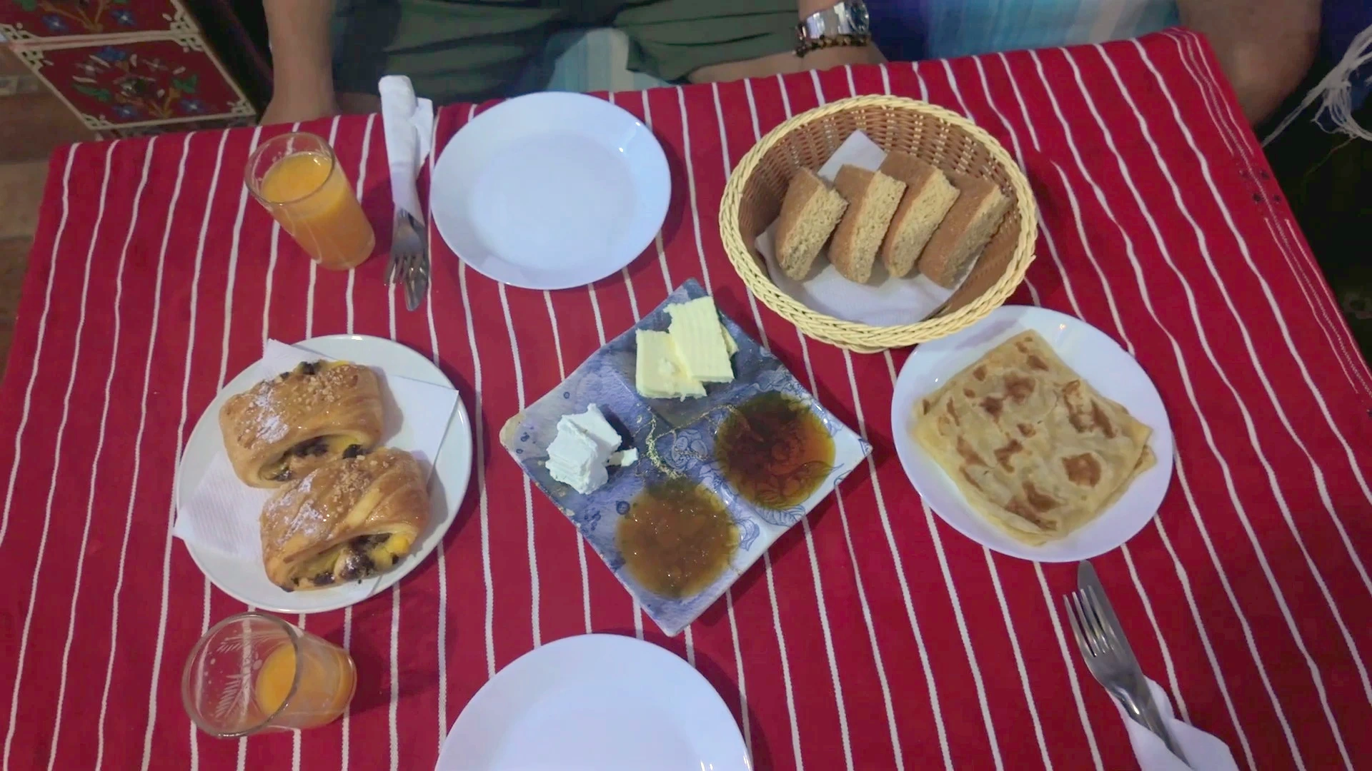 Moroccan Breakfast Platter: Medina Culinary Traditions